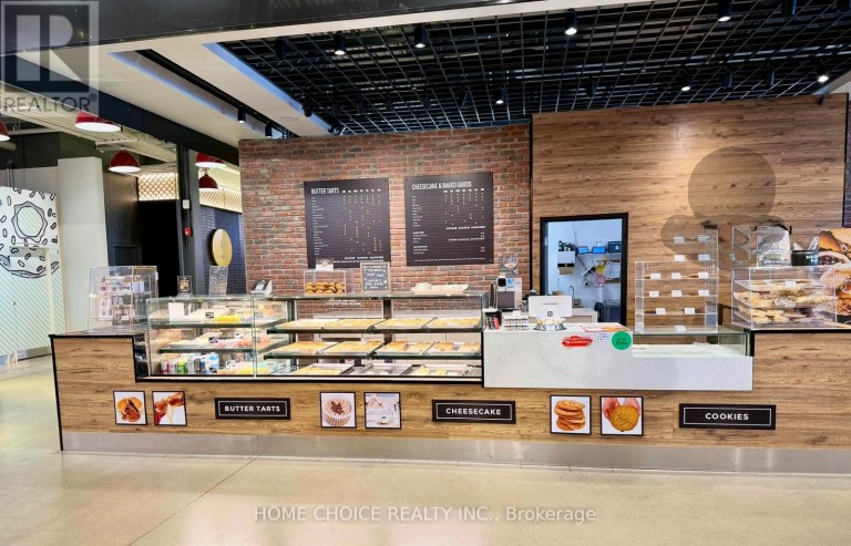FM23D - 17600 YONGE STREET, Newmarket (Woodland Hill), Ontario, L3Y4Z1