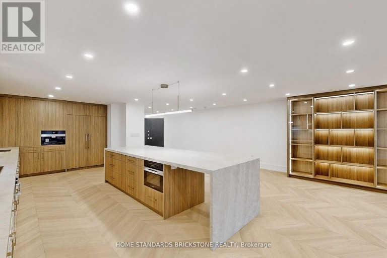 1009 - 110 BLOOR STREET W, Toronto (Annex), Ontario, M5S2W7