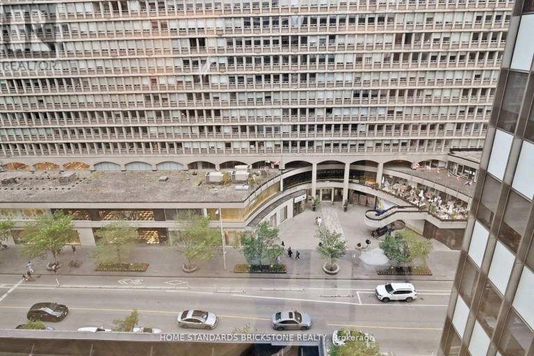 1009 - 110 BLOOR STREET W, Toronto (Annex), Ontario, M5S2W7