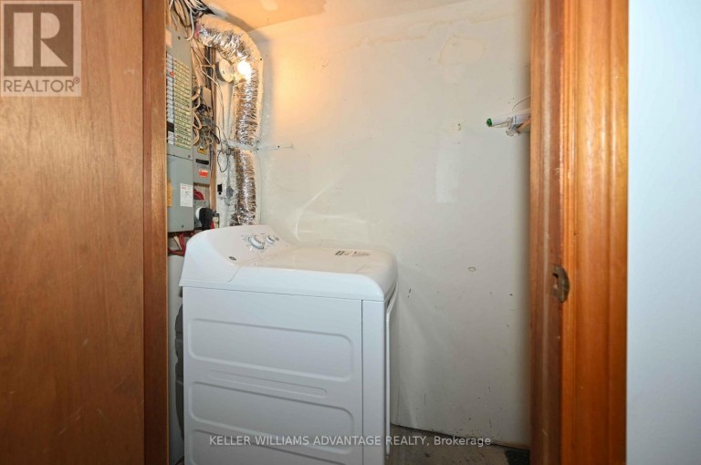 LOWER - 20 BUSH DRIVE, Toronto (Highland Creek), Ontario, M1C1G6