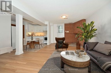 LOWER - 20 BUSH DRIVE Toronto (Highland Creek) Ontario photo 2