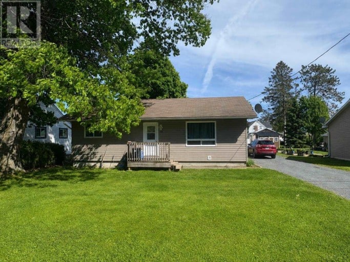 233 Federation St, Thessalon, Ontario (id Sm261535)