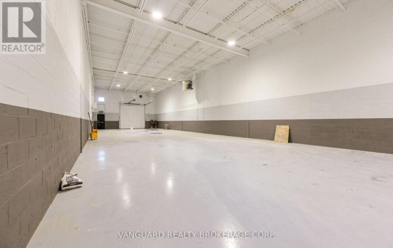 23 - 5732 HIGHWAY 7, Vaughan (West Woodbridge), Ontario, L4L3A2