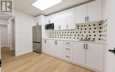 23 - 5732 HIGHWAY 7 Vaughan (West Woodbridge) Ontario photo 22