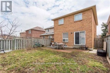 BSMT - 22 MATTERDALE AVENUE Brampton (Fletcher's West) Ontario photo 2