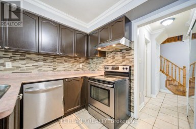 UPPER LEVEL - 5327 LANDSBOROUGH AVENUE Mississauga (Hurontario) Ontario photo 13