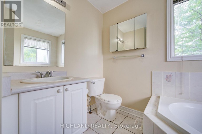UPPER LEVEL - 5327 LANDSBOROUGH AVENUE, Mississauga (Hurontario), Ontario, L5R3X1
