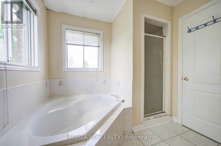 UPPER LEVEL - 5327 LANDSBOROUGH AVENUE, Mississauga (Hurontario), Ontario, L5R3X1