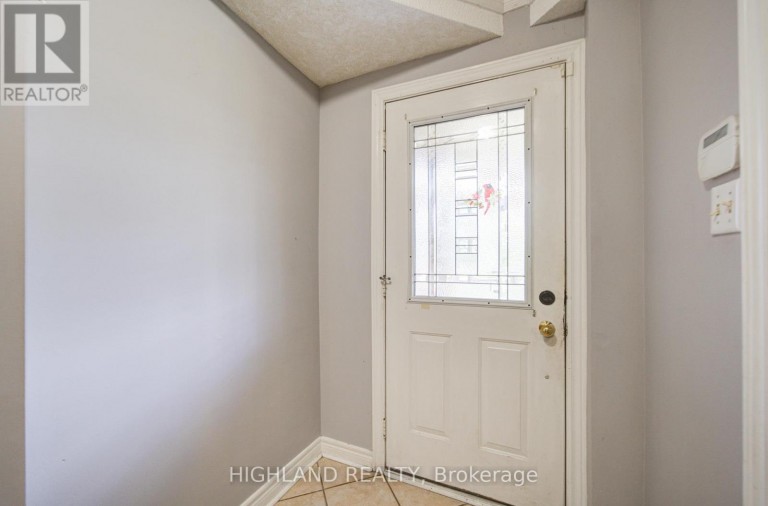 UPPER LEVEL - 5327 LANDSBOROUGH AVENUE, Mississauga (Hurontario), Ontario, L5R3X1