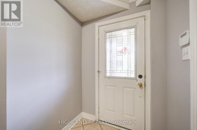 UPPER LEVEL - 5327 LANDSBOROUGH AVENUE Mississauga (Hurontario) Ontario photo 4