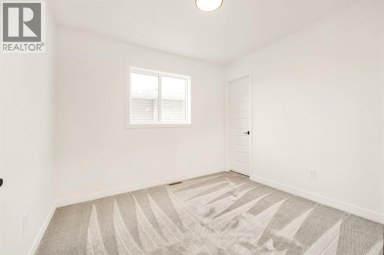 2504 43 Street S Lethbridge Alberta photo 10