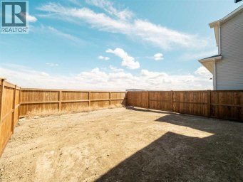 2504 43 Street S Lethbridge Alberta photo 14