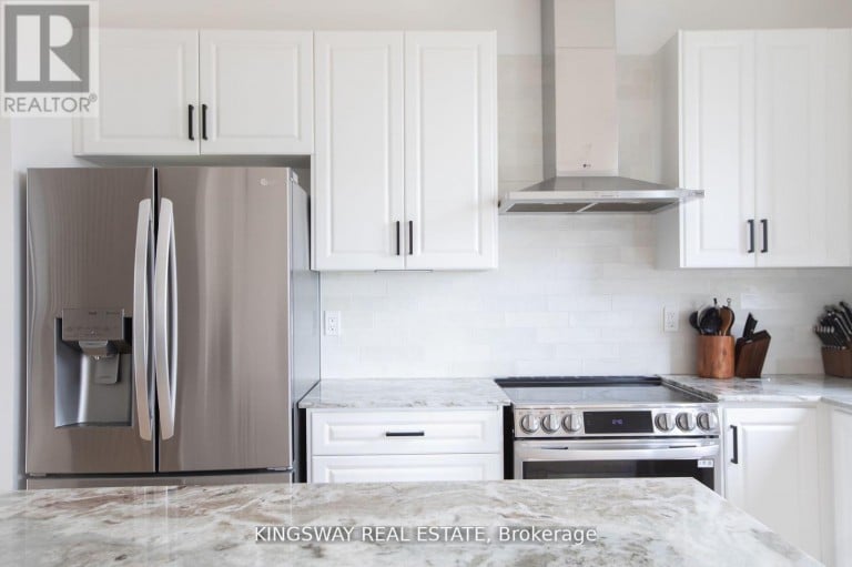 27 PARADOX STREET, Vaughan (Elder Mills), Ontario, L4L1A7