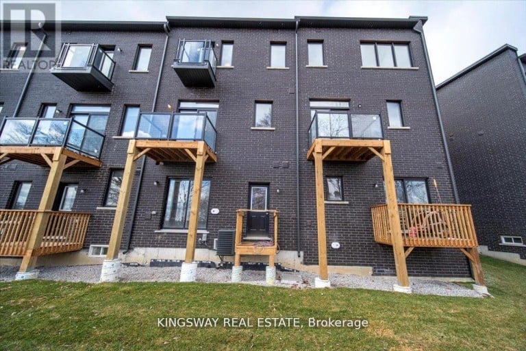 27 PARADOX STREET, Vaughan (Elder Mills), Ontario, L4L1A7