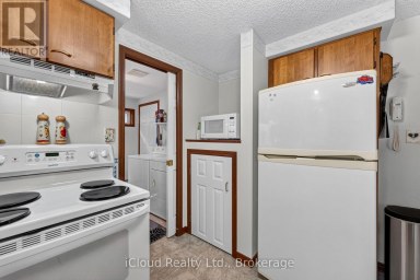 20 MACTAVESH CRESCENT Bluewater (Bayfield) Ontario photo 11