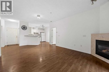 121, 126 14 Avenue SW Calgary Alberta photo 9