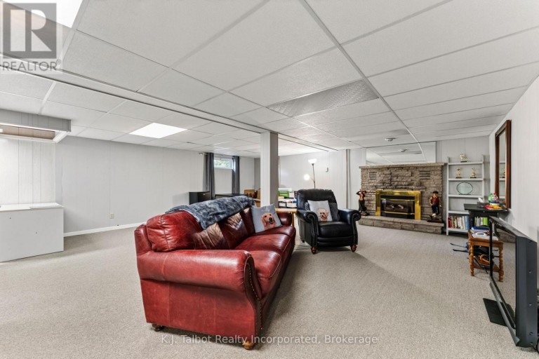 232 PICTON STREET W, Goderich (Goderich (Town)), Ontario, N7A2C8