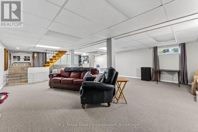 232 PICTON STREET W, Goderich (Goderich (Town)), Ontario, N7A2C8