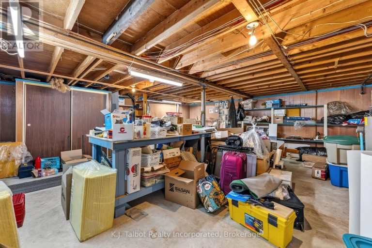 232 PICTON STREET W, Goderich (Goderich (Town)), Ontario, N7A2C8