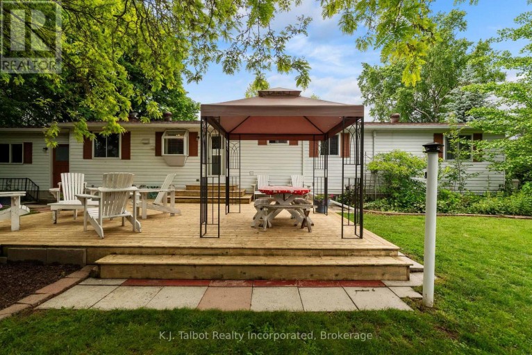 232 PICTON STREET W, Goderich (Goderich (Town)), Ontario, N7A2C8