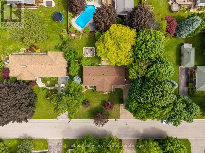 232 PICTON STREET W, Goderich (Goderich (Town)), Ontario, N7A2C8