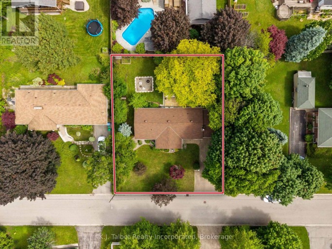232 PICTON STREET W, Goderich (Goderich (Town)), Ontario, N7A2C8