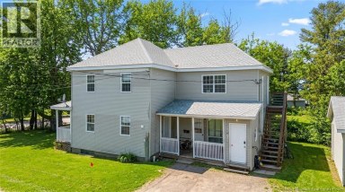 490 Golf Street Bathurst New Brunswick photo 1