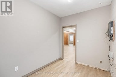 18 LINDEN STREET Hamilton (Crown Point) Ontario photo 12