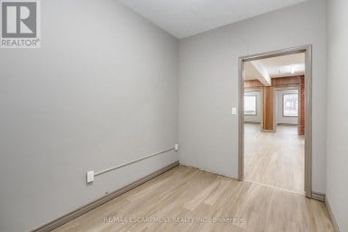 18 LINDEN STREET Hamilton (Crown Point) Ontario photo 14