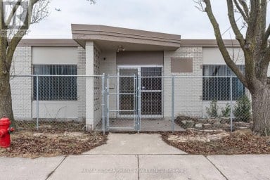 18 LINDEN STREET Hamilton (Crown Point) Ontario photo 4