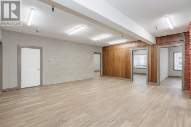 18 LINDEN STREET Hamilton (Crown Point) Ontario photo 8
