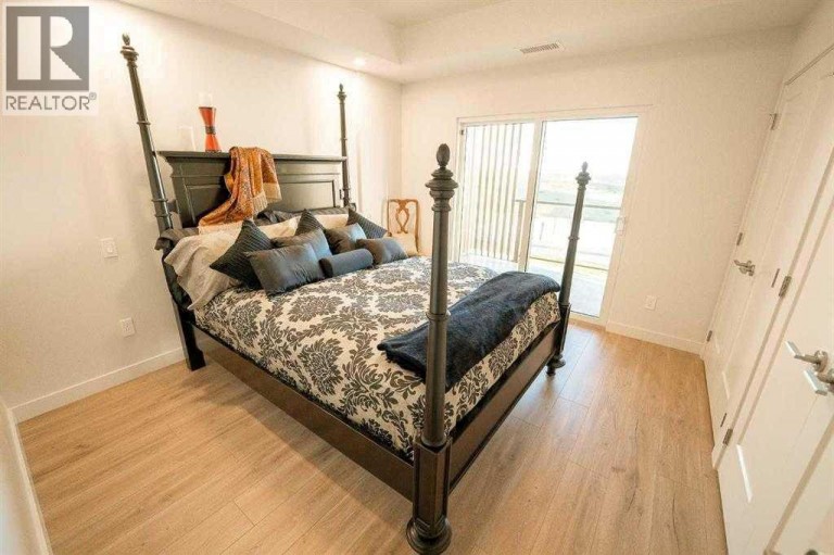 331, 102 Scenic Drive N, Lethbridge, Alberta, T1H5L9