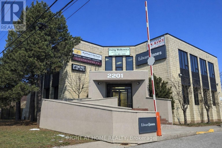 102 - 2201 WARDEN AVENUE, Toronto (Tam O'Shanter-Sullivan), Ontario, M1T1V5