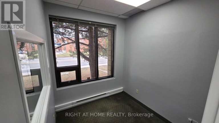 102 - 2201 WARDEN AVENUE, Toronto (Tam O'Shanter-Sullivan), Ontario, M1T1V5