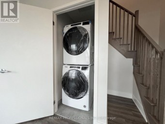 121 - 62 DIXFIELD DRIVE Toronto (Eringate-Centennial-West Deane) Ontario photo 11