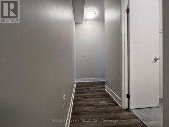 121 - 62 DIXFIELD DRIVE Toronto (Eringate-Centennial-West Deane) Ontario photo 3