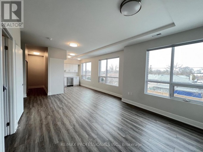 140 - 62 DIXFIELD DRIVE, Toronto (Eringate-Centennial-West Deane), Ontario, M9C3W1