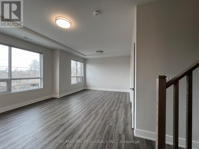 140 - 62 DIXFIELD DRIVE, Toronto (Eringate-Centennial-West Deane), Ontario, M9C3W1