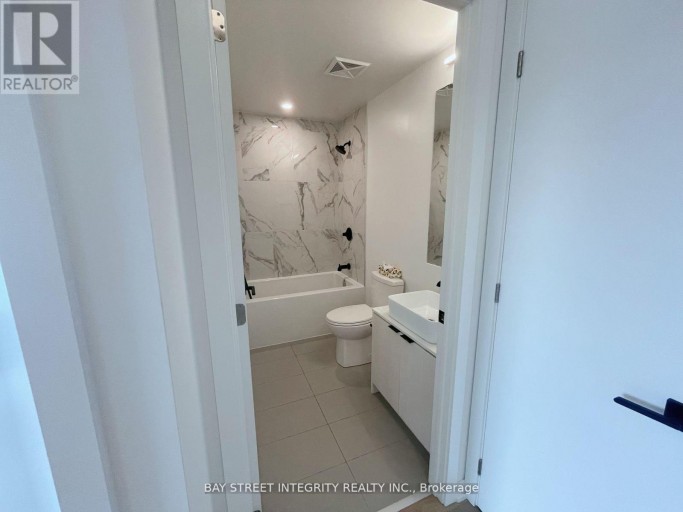 308 - 1285 DUPONT STREET, Toronto (Dovercourt-Wallace Emerson-Junction), Ontario, M6H0E3