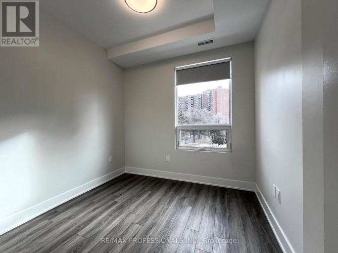102 - 62 DIXFIELD DRIVE, Toronto (Eringate-Centennial-West Deane), Ontario, M9C3W1
