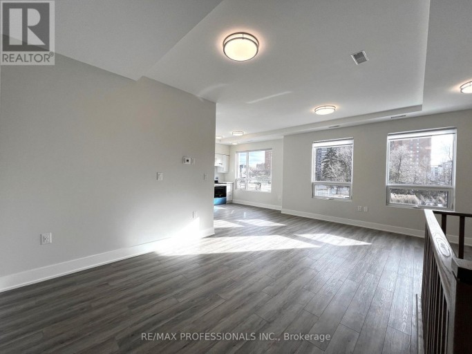 102 - 62 DIXFIELD DRIVE, Toronto (Eringate-Centennial-West Deane), Ontario, M9C3W1