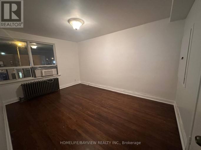 200 - 2597 EGLINTON AVENUE W, Toronto (Keelesdale-Eglinton West), Ontario, M6M1T3