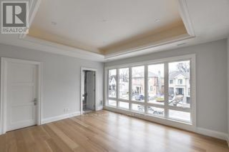 201 HILLHURST BOULEVARD, Toronto (Bedford Park-Nortown), Ontario, M5N1P3