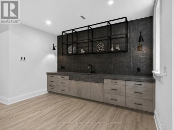 201 HILLHURST BOULEVARD Toronto (Bedford Park-Nortown) Ontario photo 38