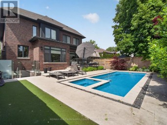 201 HILLHURST BOULEVARD Toronto (Bedford Park-Nortown) Ontario photo 49