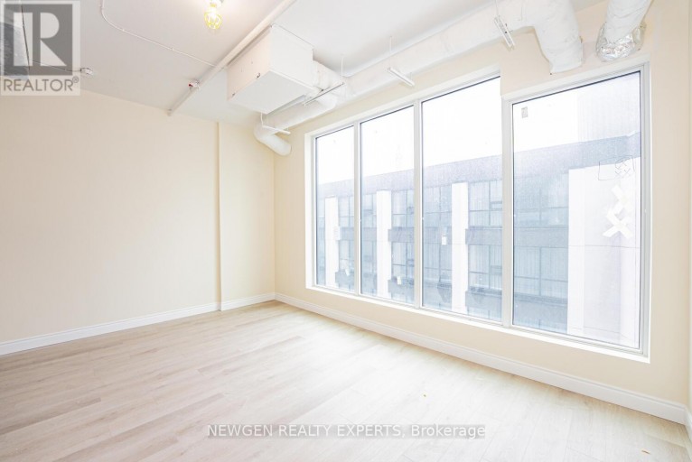 319 - 996 MARTIN GROVE ROAD, Toronto (West Humber-Clairville), Ontario, M9W4V8