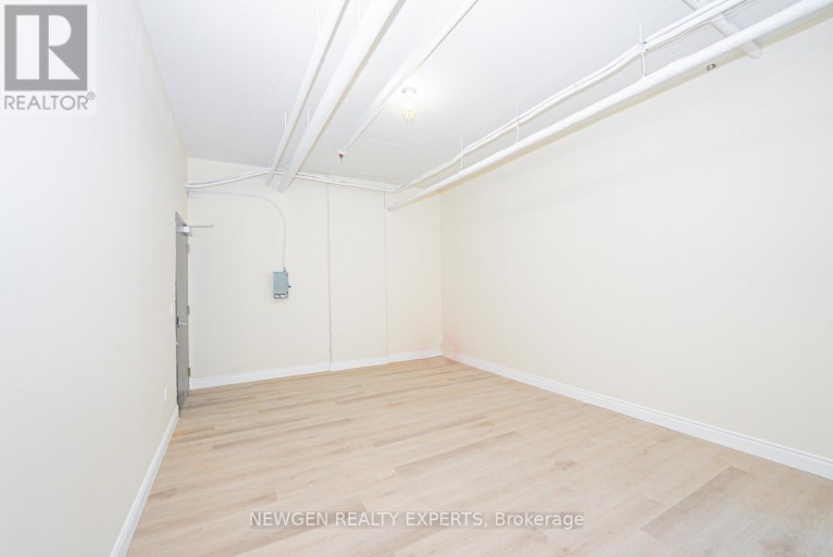 319 - 996 MARTIN GROVE ROAD, Toronto (West Humber-Clairville), Ontario, M9W4V8