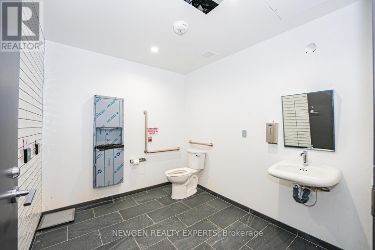 319 - 996 MARTIN GROVE ROAD, Toronto (West Humber-Clairville), Ontario, M9W4V8