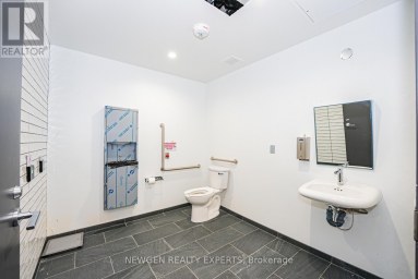 319 - 996 MARTIN GROVE ROAD Toronto (West Humber-Clairville) Ontario photo 23