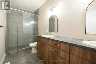 74 HASTINGS PARK DRIVE Belleville (Belleville Ward) Ontario photo 11